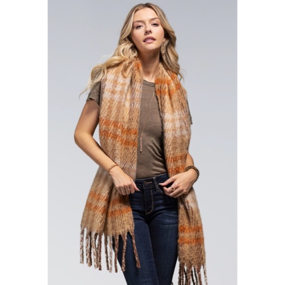 Toffee Plaid Soft Plush Oblong Scarf w/ Tassel Fringe Women's Casual - Picture 5 of 7
